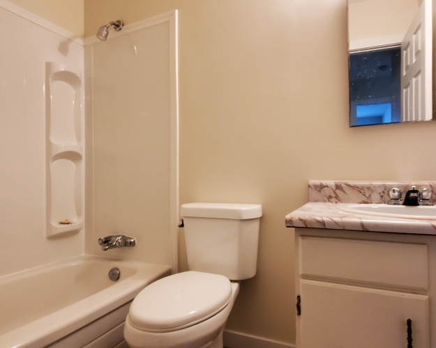 Apartment For Rent 304 - 5832 60A Street, Red Deer, 2 Bedrooms, 1 Bathroom