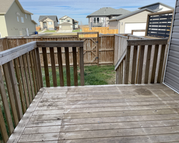 Townhouse For Rent 73 Ava Crescent, Blackfalds, 3 Bedrooms, 1.5 Bathrooms