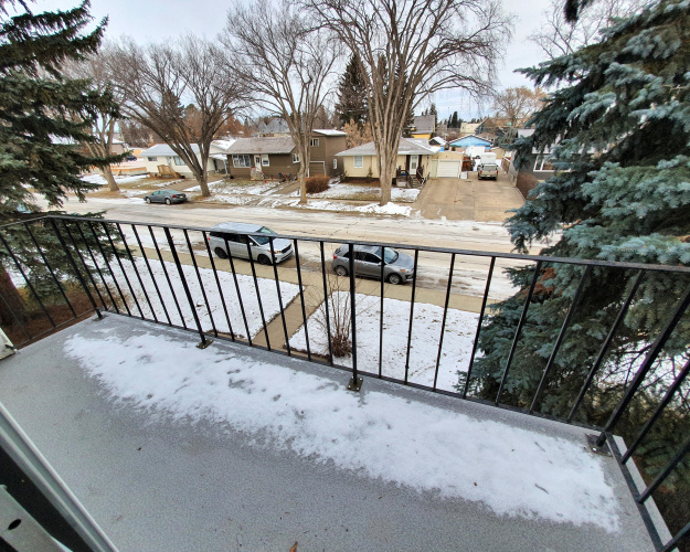 Apartment For Rent 204 - 5313 49 Avenue, Lacombe, 2 Bedrooms, 1 Bathroom