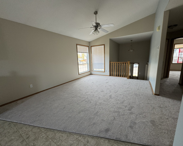 House For Rent Main, 48 Leonard Crescent, Red Deer, 3 Bedrooms, 1 Bathroom