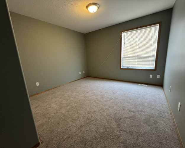 House For Rent Main, 48 Leonard Crescent, Red Deer, 3 Bedrooms, 1 Bathroom