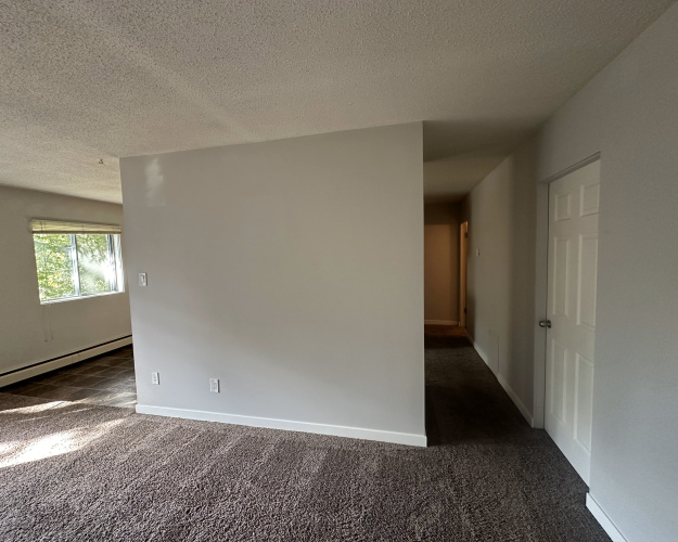 Apartment For Rent 301, 5301 46 Ave, Red Deer, 2 Bedrooms, 1 Bathroom