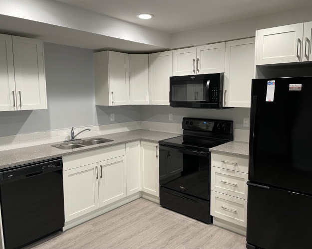 Apartment For Rent 105 - 5312 Lakeshore Drive, Sylvan Lake, 1 Bedroom, 1 Bathroom