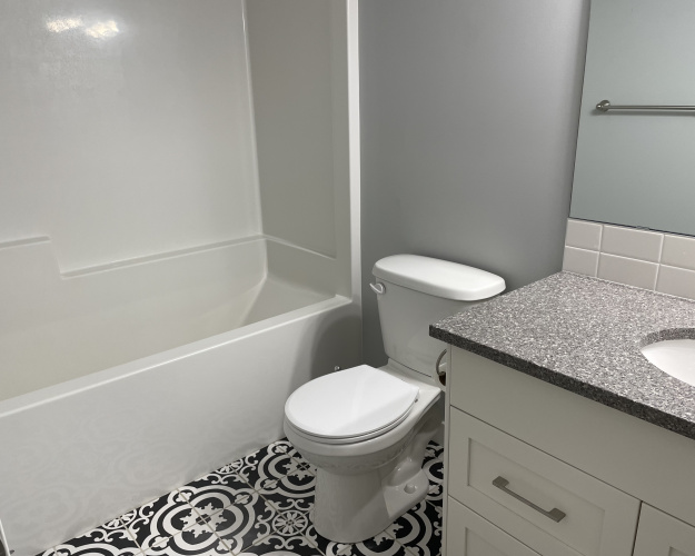 Apartment For Rent 105 - 5312 Lakeshore Drive, Sylvan Lake, 1 Bedroom, 1 Bathroom