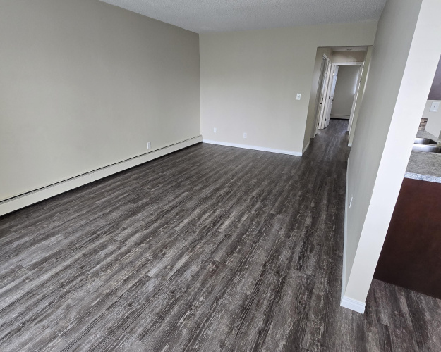 Apartment For Rent 305, 4728-55 Street, Red Deer, 2 Bedrooms, 1 Bathroom