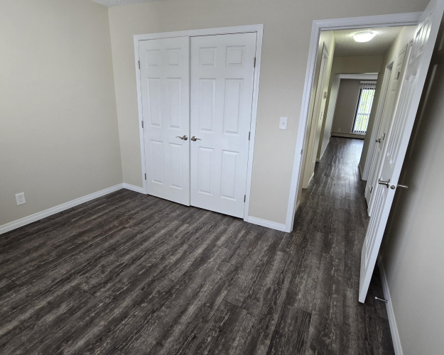 Apartment For Rent 305, 4728-55 Street, Red Deer, 2 Bedrooms, 1 Bathroom