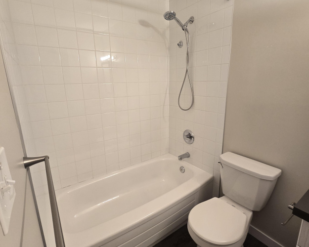 Apartment For Rent 204, 4728-55 Street, Red Deer, 1 Bedroom, 1 Bathroom