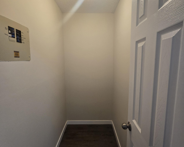 Apartment For Rent 6801-59 Avenue, Red Deer, 1 Bedroom, 1 Bathroom