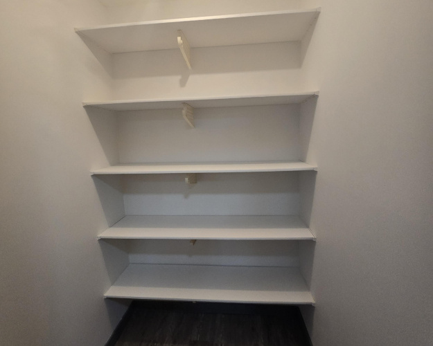 Apartment For Rent 3331 51 Avenue Close, Red Deer, 2 Bedrooms, 1 Bathroom