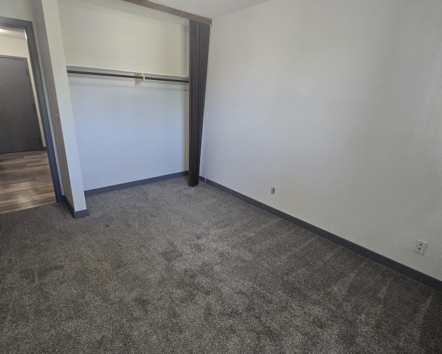 Apartment For Rent 3331 51 Avenue Close, Red Deer, 2 Bedrooms, 1 Bathroom