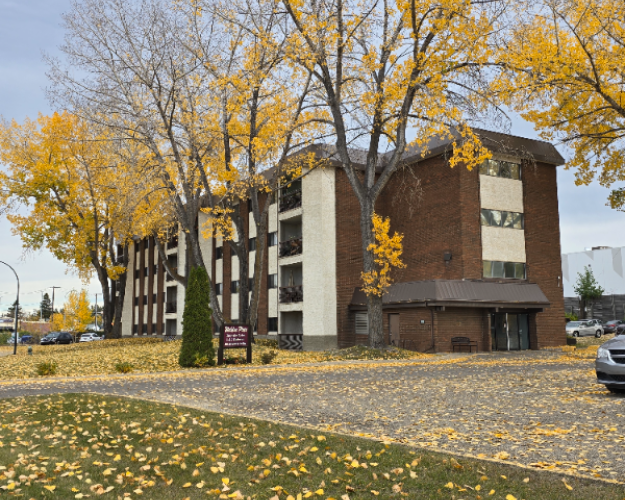 Apartment For Rent 3331 51 Avenue Close, Red Deer, 2 Bedrooms, 1 Bathroom