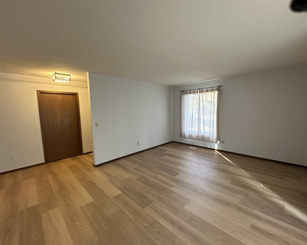 House For Rent 4519 46 Street, Red Deer, 3 Bedrooms, 3 Bathrooms
