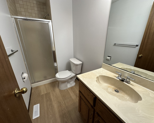 House For Rent 4519 46 Street, Red Deer, 3 Bedrooms, 3 Bathrooms