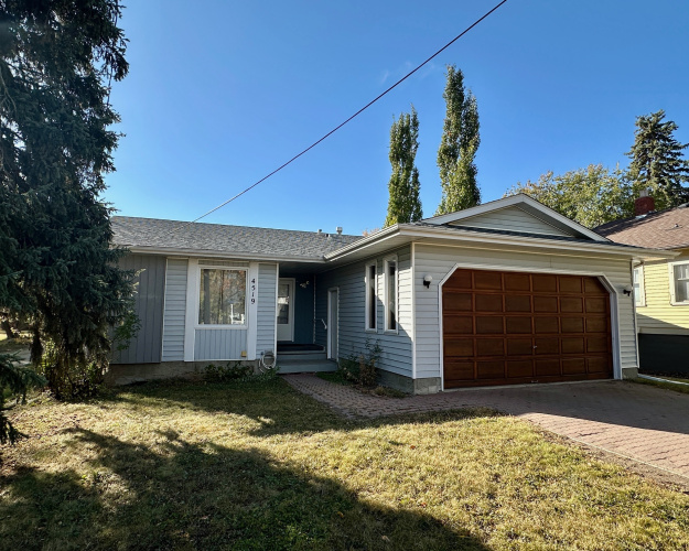 House For Rent 4519 46 Street, Red Deer, 3 Bedrooms, 3 Bathrooms