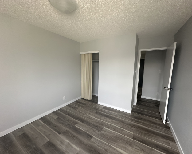 Apartment For Rent 211, 5628 - 58 Street, Lacombe, 3 Bedrooms, 1.5 Bathrooms