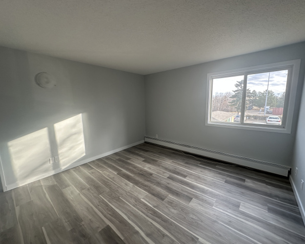 Apartment For Rent 211, 5628 - 58 Street, Lacombe, 3 Bedrooms, 1.5 Bathrooms
