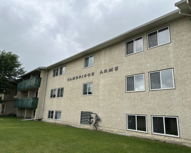 Apartment For Rent 211, 5628 - 58 Street, Lacombe, 3 Bedrooms, 1.5 Bathrooms