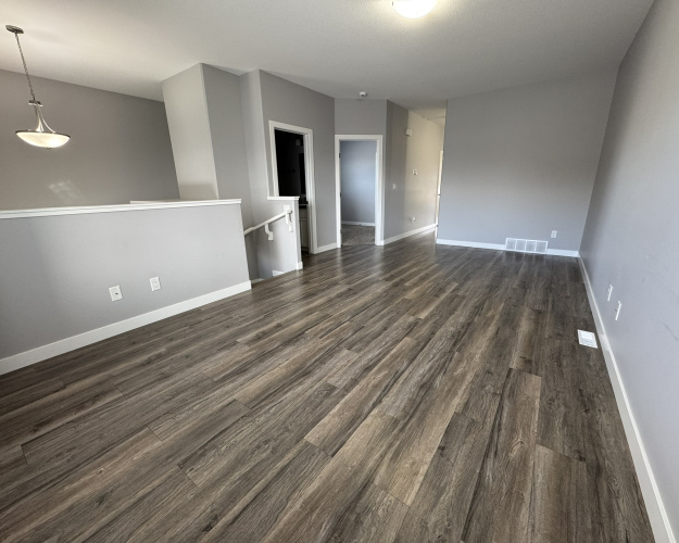 Duplex For Rent 19 Old Boomer Road, Sylvan Lake, 4 Bedrooms, 3 Bathrooms