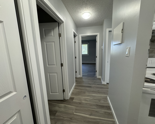 Apartment For Rent 212, 5628 - 58 Street, Lacombe, 1 Bedroom, 1 Bathroom