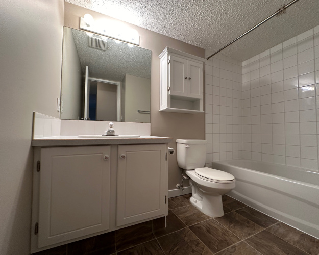 Apartment For Rent 105, 122 Cornett Drive, Red Deer, 2 Bedrooms, 1 Bathroom