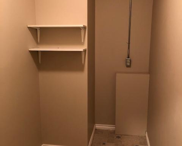 Apartment For Rent 305 - 5920 60A Street, Red Deer, 2 Bedrooms, 1 Bathroom