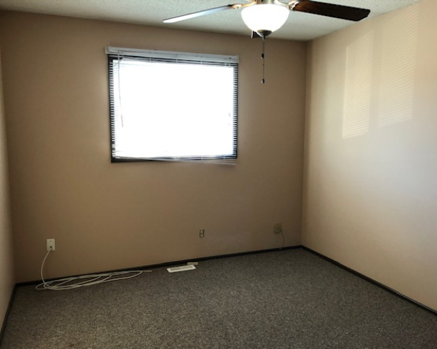 Fourplex For Rent A, 5827 52 Avenue, Red Deer, 3 Bedrooms, 1 Bathroom