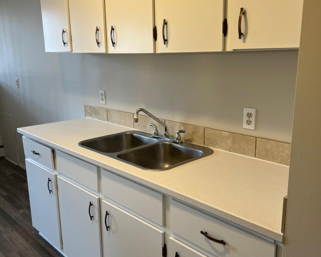 Apartment For Rent 101, 4642 49 street, Red Deer, 1 Bedroom, 1 Bathroom