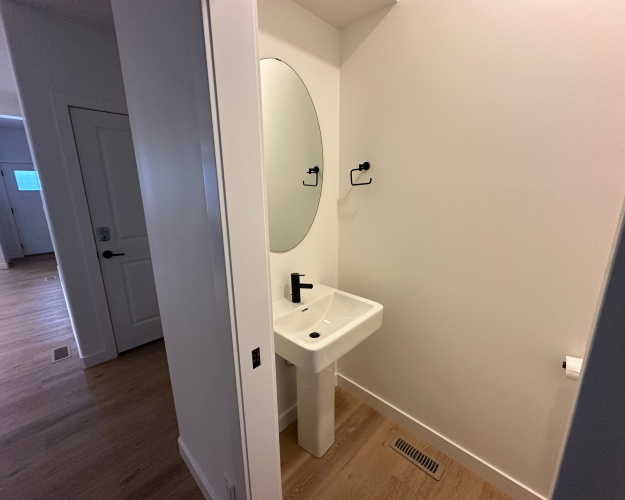 Duplex For Rent 17 Inglis Cres, Sylvan Lake, 3 Bedrooms, 2.5 Bathrooms