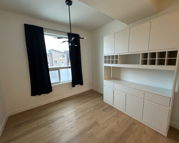 Duplex For Rent 17 Inglis Cres, Sylvan Lake, 3 Bedrooms, 2.5 Bathrooms