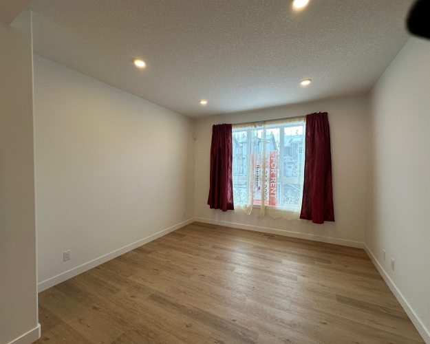 Duplex For Rent 17 Inglis Cres, Sylvan Lake, 3 Bedrooms, 2.5 Bathrooms