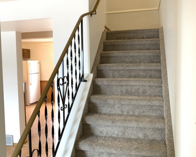 Townhouse For Rent 15C Grant Street, Red Deer, 3 Bedrooms, 1.5 Bathrooms