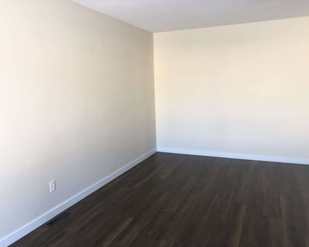 Duplex For Rent 5131 44 Street, Red Deer, 2 Bedrooms, 1 Bathroom