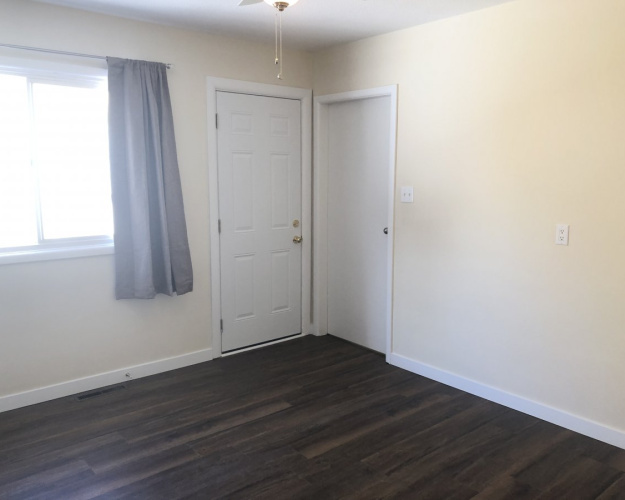 Duplex For Rent 5131 44 Street, Red Deer, 2 Bedrooms, 1 Bathroom