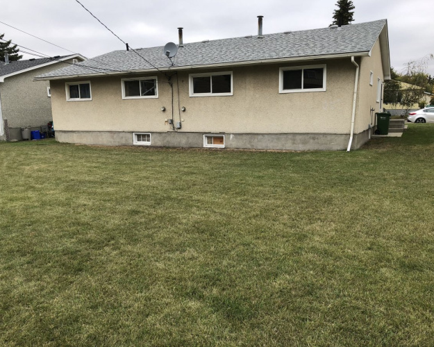 Duplex For Rent 5131 44 Street, Red Deer, 2 Bedrooms, 1 Bathroom