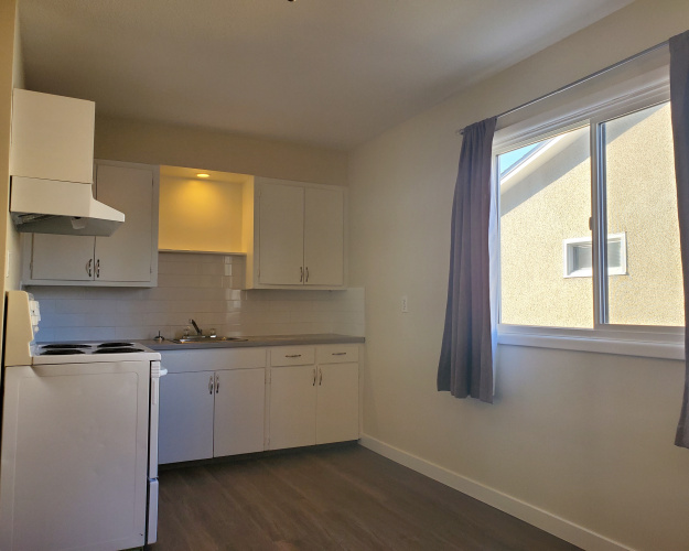 Duplex For Rent 5131 44 Street, Red Deer, 2 Bedrooms, 1 Bathroom