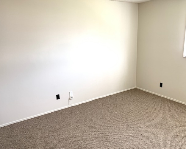 Townhouse For Rent F3 - 35 Nash Street, Red Deer, 3 Bedrooms, 1 Bathroom