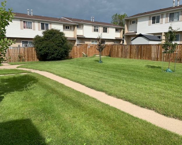 Townhouse For Rent F3 - 35 Nash Street, Red Deer, 3 Bedrooms, 1 Bathroom