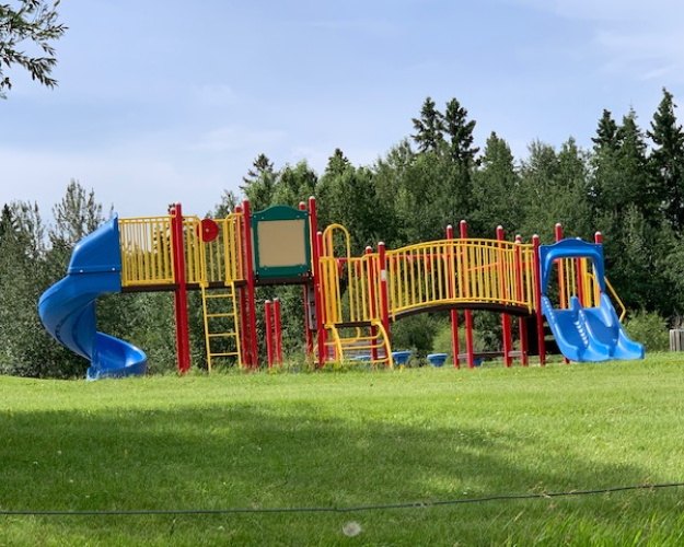 Townhouse For Rent F3 - 35 Nash Street, Red Deer, 3 Bedrooms, 1 Bathroom