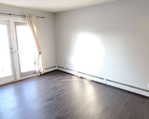 Apartment For Rent 4 - 4518 47A Avenue, Sylvan Lake, 2 Bedrooms, 1 Bathroom
