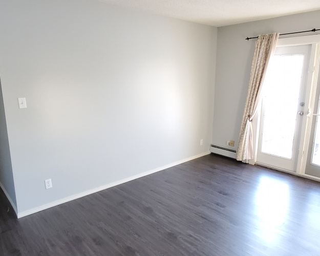 Apartment For Rent 4 - 4518 47A Avenue, Sylvan Lake, 2 Bedrooms, 1 Bathroom